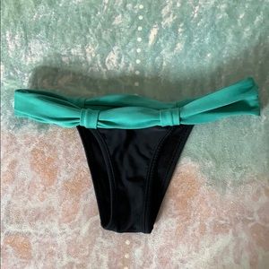 Small Banco de Aeria Brazilian bikini bottom